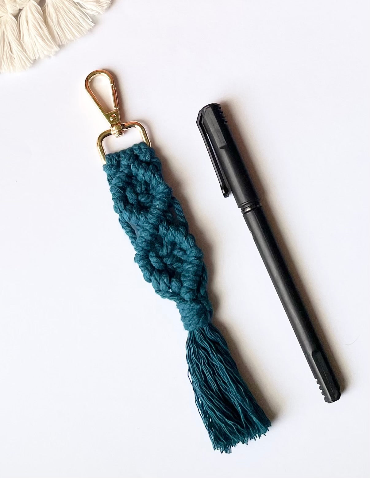 Diamond Tail Keychain (SET of 1)