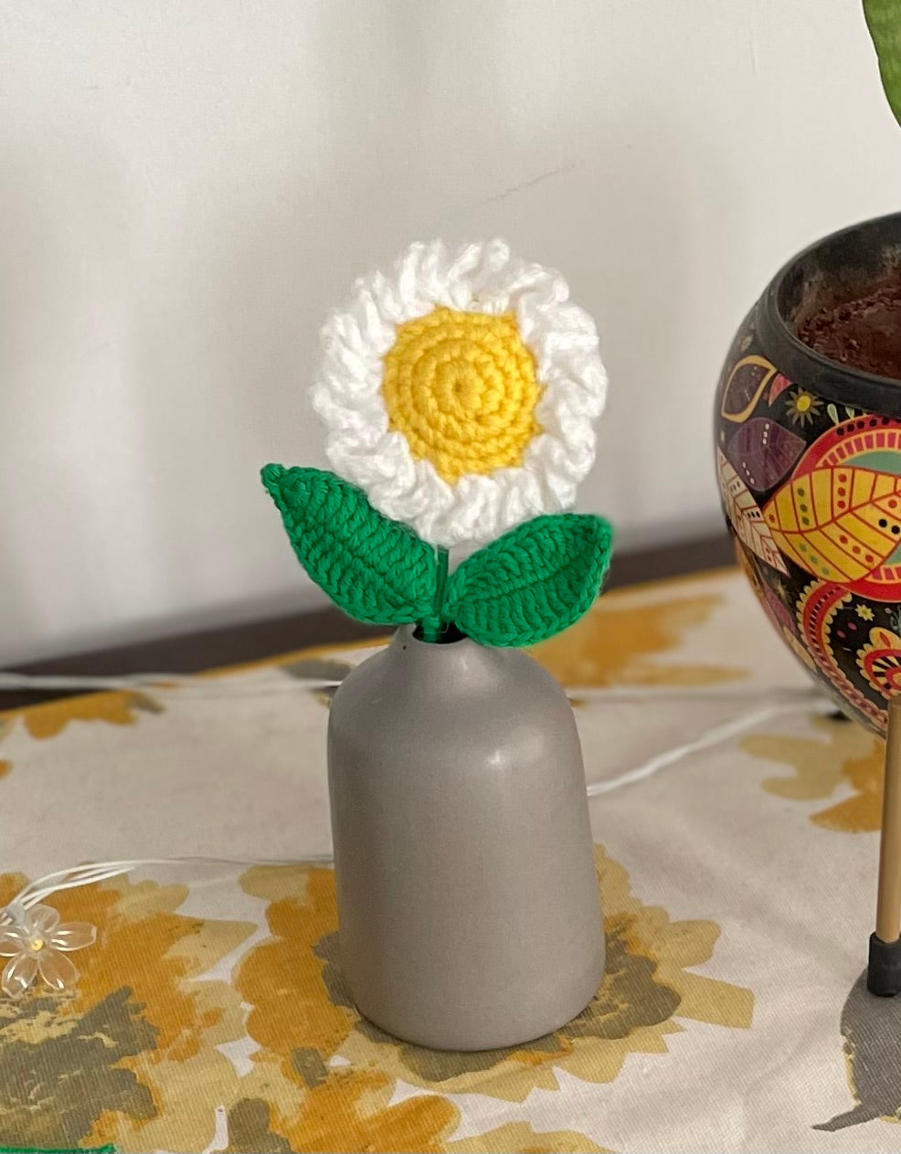 Crochet Daisy flower in Ceramic Pot